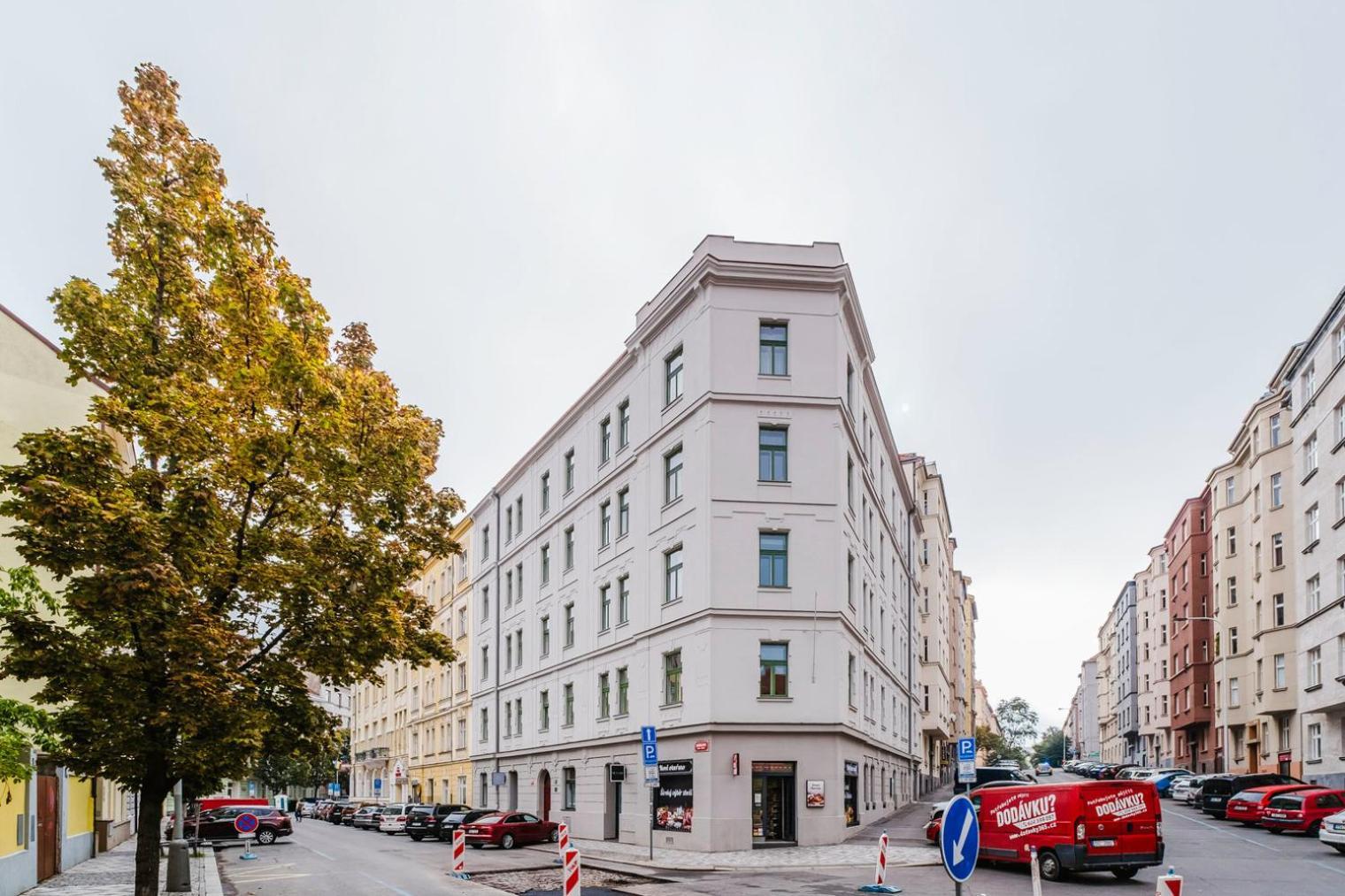 Blueground Zizkov Renovated Nr Universities Prg-35 *
